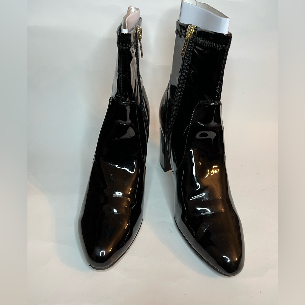 Unisa Short Patent Leather Boot with Chunky Heel in Black